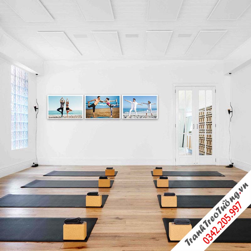 Bộ 3 tranh treo tường phòng Yoga “Bộ đôi trên bãi biển”  M2