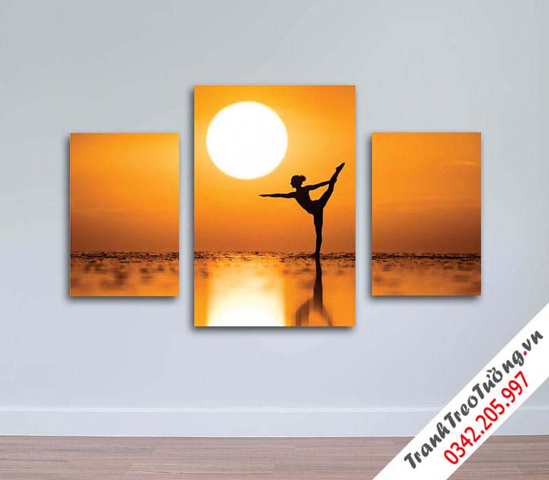 Tranh treo tường Yoga bên bờ biển W1138 M3