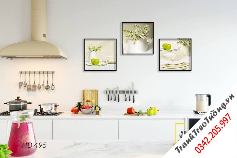 Bộ 3 Tranh Táo Xanh Và Bình Hoa Trắng
