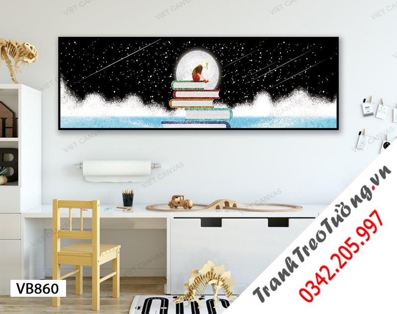 Tranh Bé Con Ngắm Trăng Trên Những Cuốn Sách