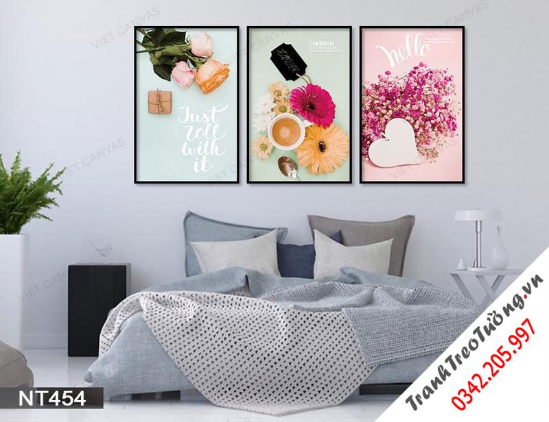 Bộ 3 Tranh Ngọt Ngào Ly Cafe Bên Những Bông Hoa Xinh